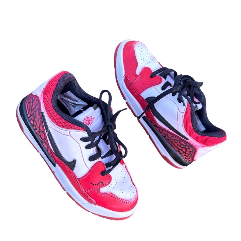 Nike Jordan Legacy 312 Low Toddler Boy Sneakers Size 11 White Red‎ Black Shoes